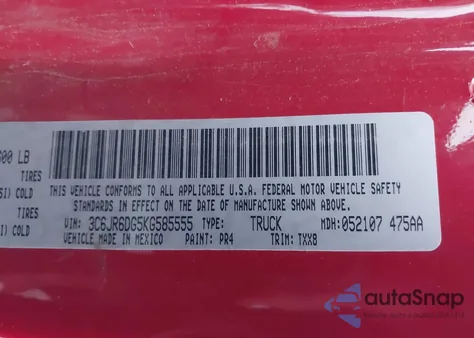 2019 Ram 1500 Classic Tradesman 4X2 8' Box from USA, damaged, VIN 3C6JR6DG5KG585555
